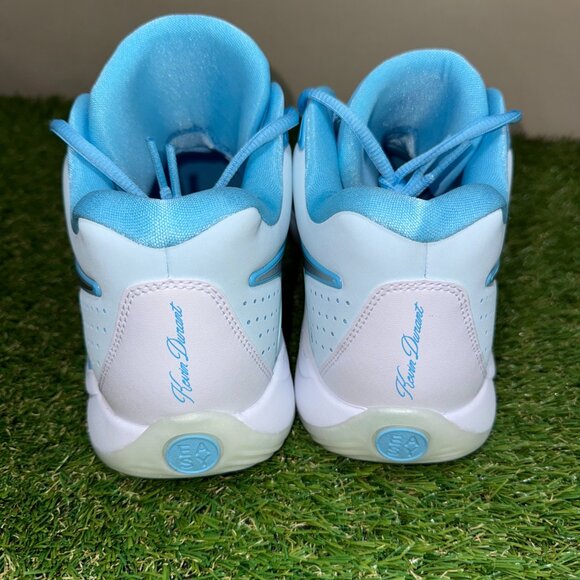 Athletic_Shoes